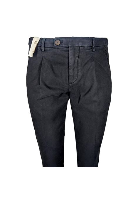 Sparvieri trousers with pleats SPARVIERI | Trousers | FW2212M C36900